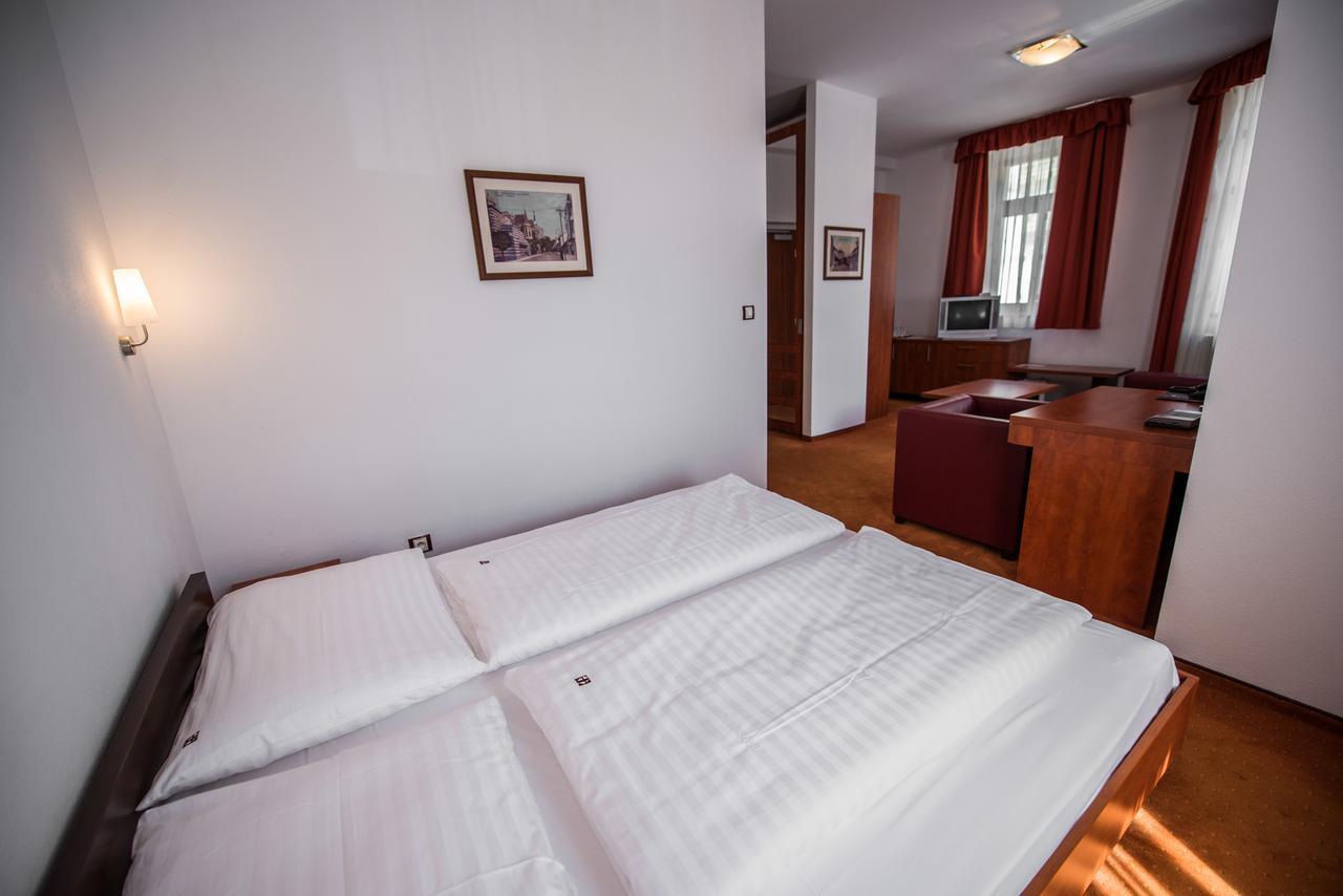 Garni Hotel Praha Trenčianske Teplice Esterno foto